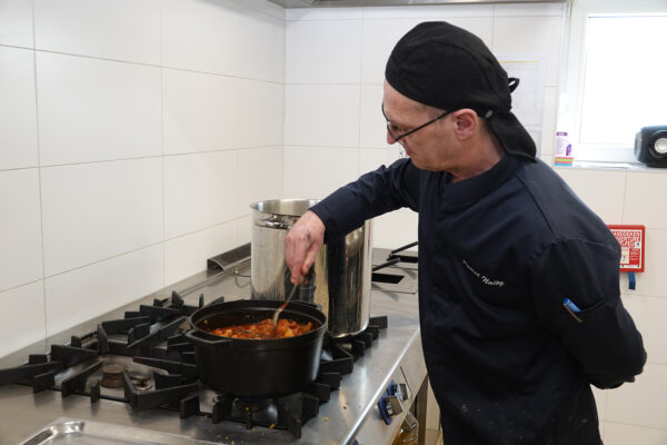 Clos de la Rivelaine - Cuisine chef coq - maison de repos et résidences-services - Charleroi